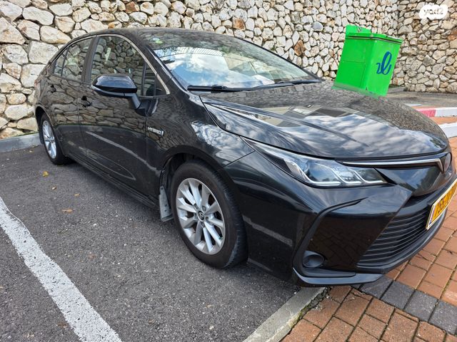 טויוטה קורולה