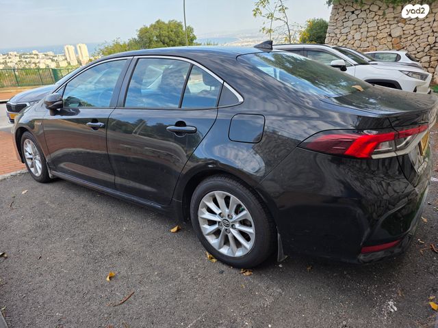 טויוטה קורולה