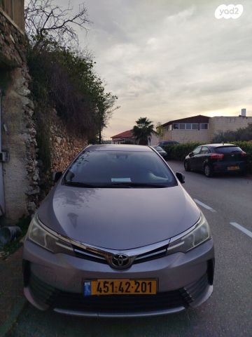 טויוטה קורולה