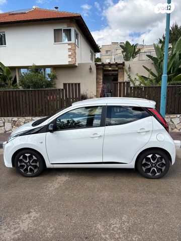 מודעת רכב טויוטה אייגו