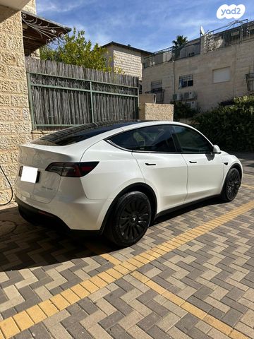 מודעת רכב טסלה מודל Y