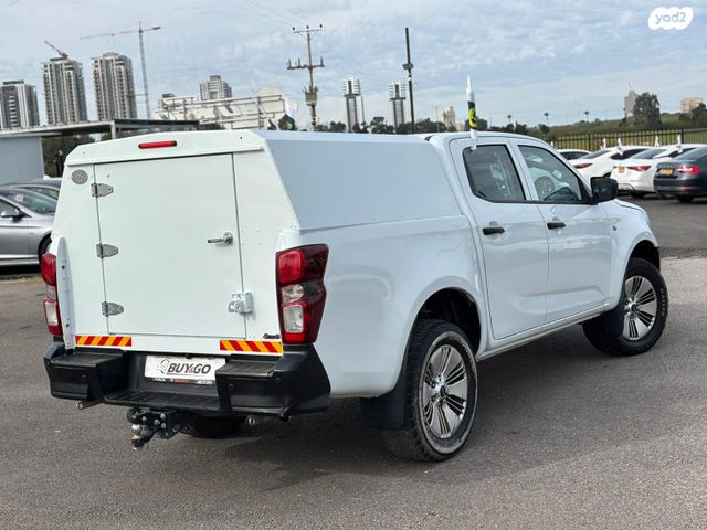 איסוזו די-מקס