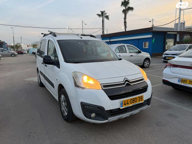 מודעת רכב סיטרואן ברלינגו