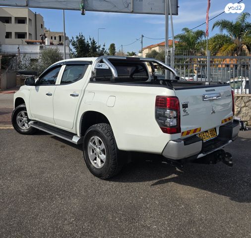 מיצובישי טרייטון / L200