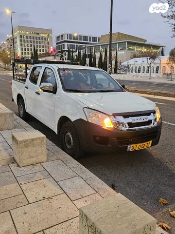 מודעת רכב איסוזו די-מקס