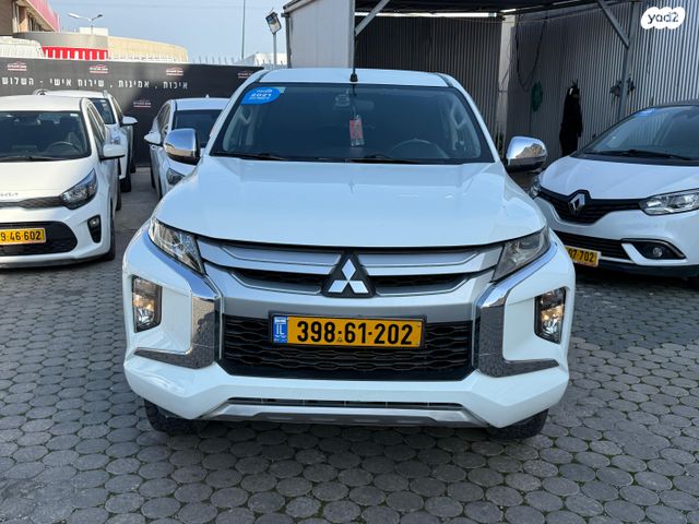 מיצובישי טרייטון / L200