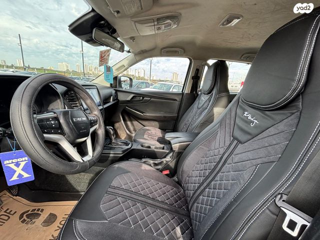 איסוזו די-מקס