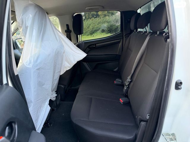 איסוזו די-מקס