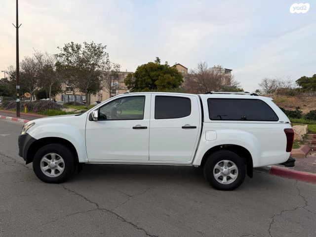 איסוזו די-מקס