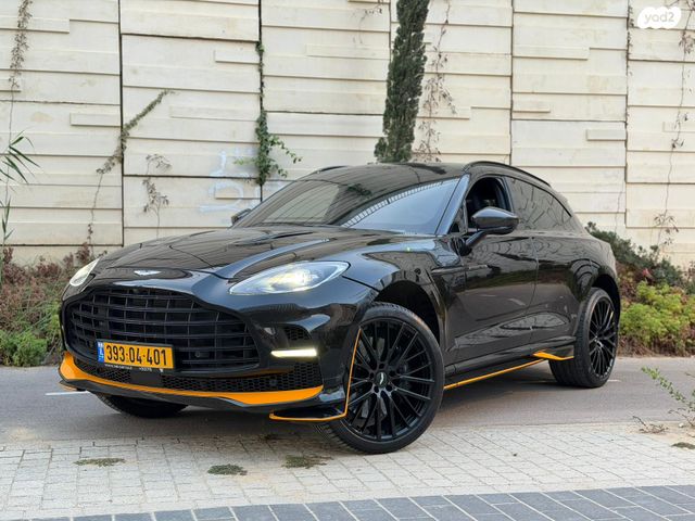 מודעת רכב אסטון מרטין DBX