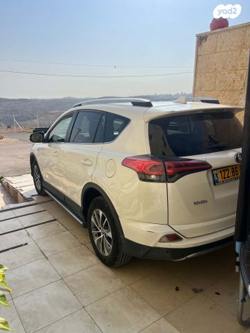 מודעת רכב טויוטה RAV4