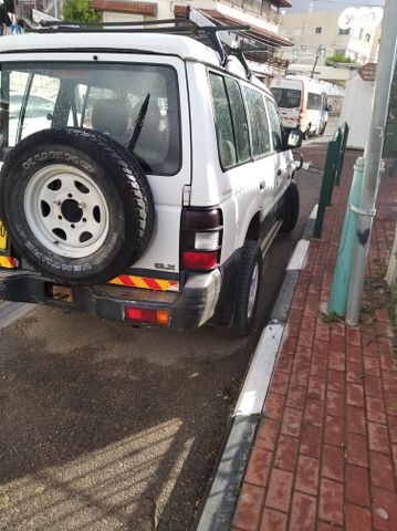 מיצובישי פג'רו