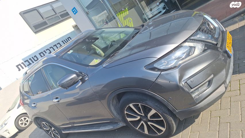 ניסאן אקס טרייל