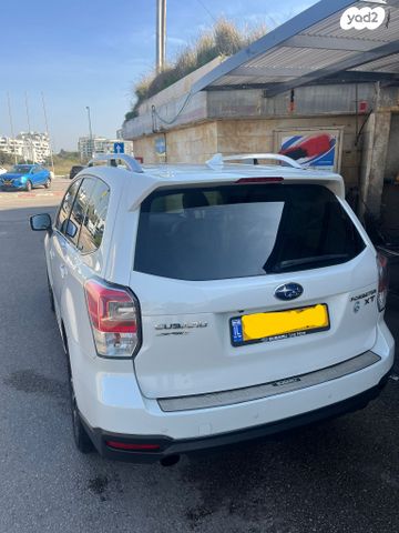 סובארו פורסטר