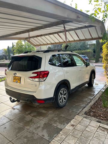 סובארו פורסטר