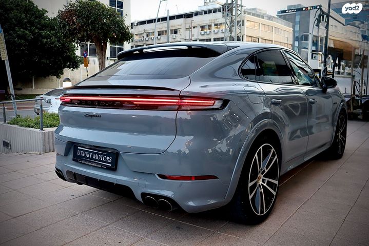 פורשה קאיין