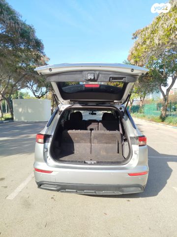 מיצובישי אאוטלנדר