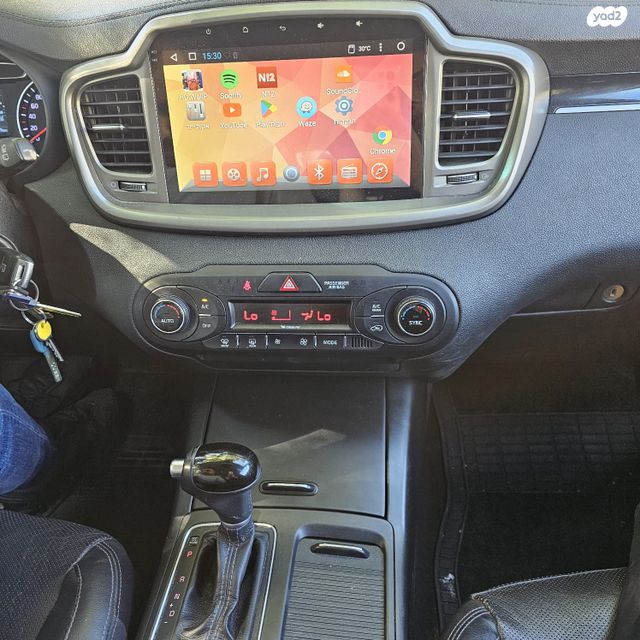 מודעת רכב קיה סורנטו