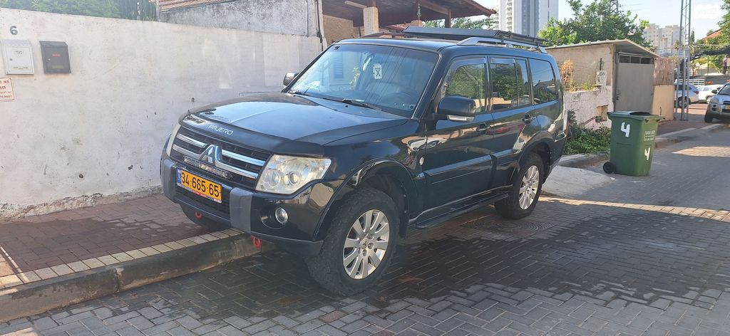 מיצובישי פג'רו