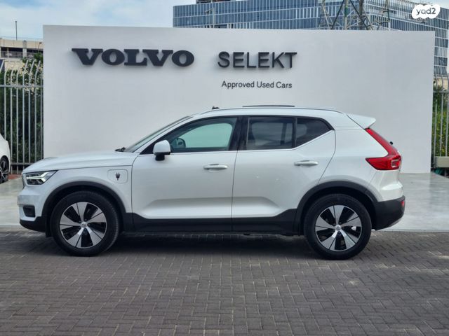 וולוו XC40