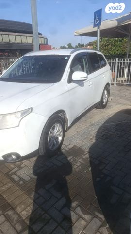 מיצובישי אאוטלנדר