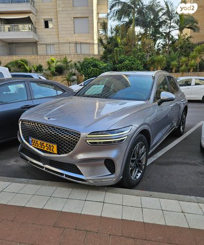 מודעת רכב ג'נסיס GV70