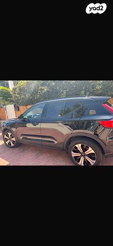 מודעת רכב וולוו XC40