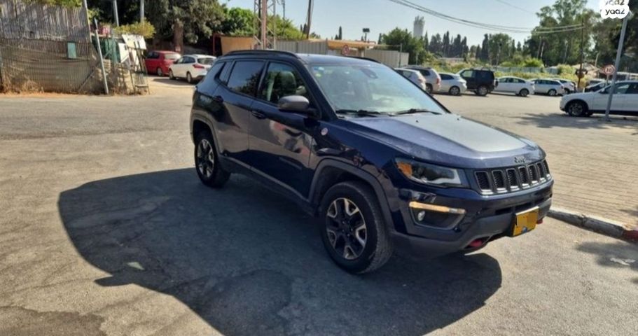 מודעת רכב ג'יפ קומפאס