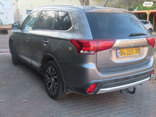 מיצובישי אאוטלנדר