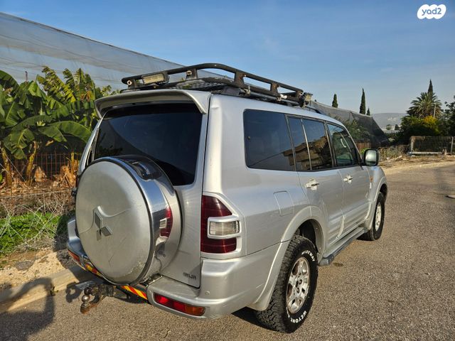 מיצובישי פג'רו