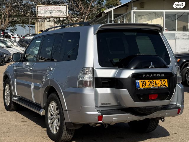 מיצובישי פג'רו