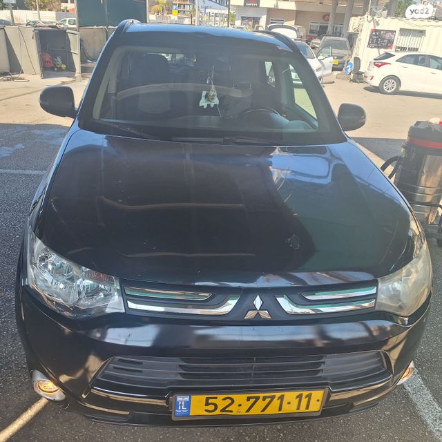 מיצובישי אאוטלנדר