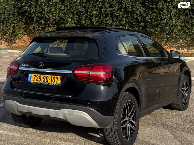 מרצדס-בנץ GLA