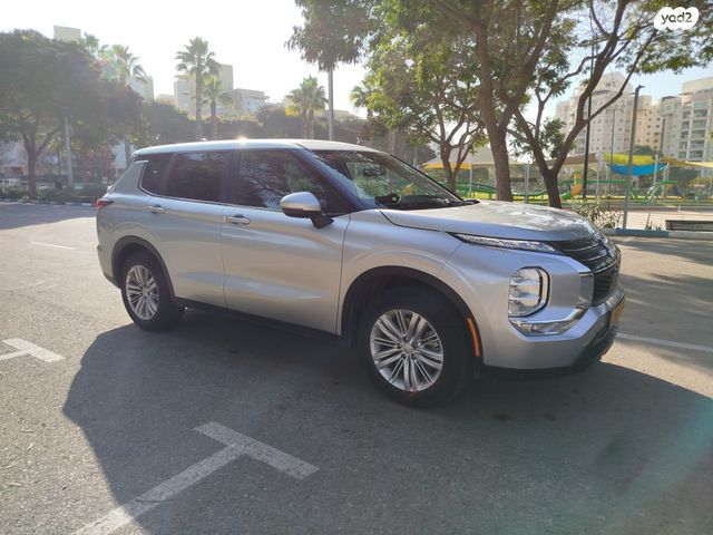 מיצובישי אאוטלנדר