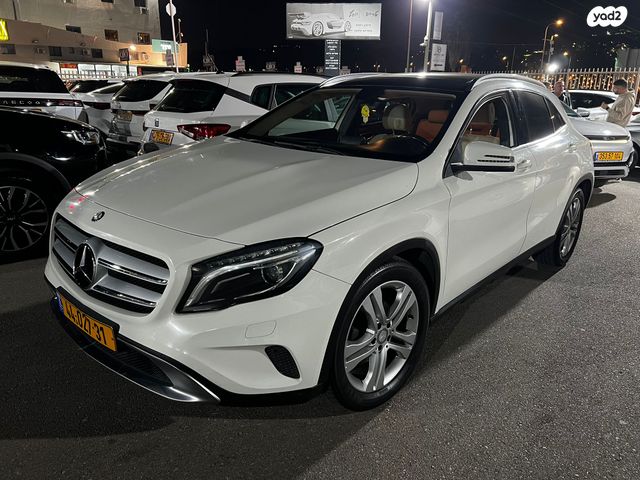 מודעת רכב מרצדס-בנץ GLA