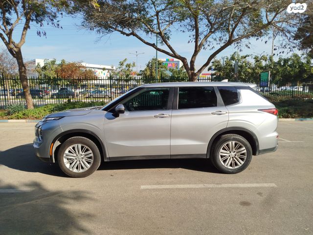 מיצובישי אאוטלנדר