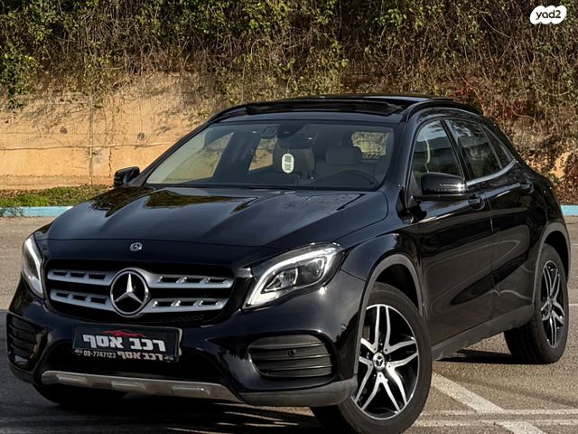 מרצדס-בנץ GLA