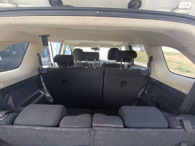 מיצובישי אאוטלנדר