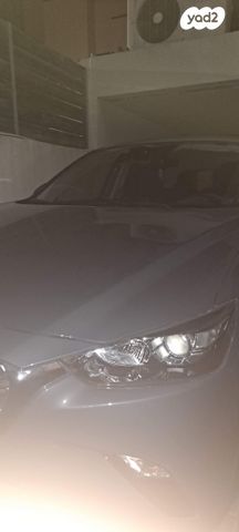 מודעת רכב מאזדה CX-3