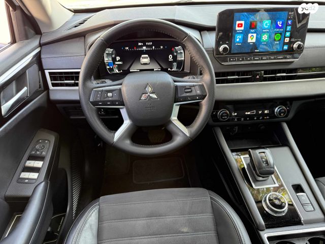 מיצובישי אאוטלנדר