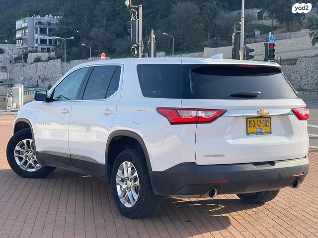 שברולט טראוורס