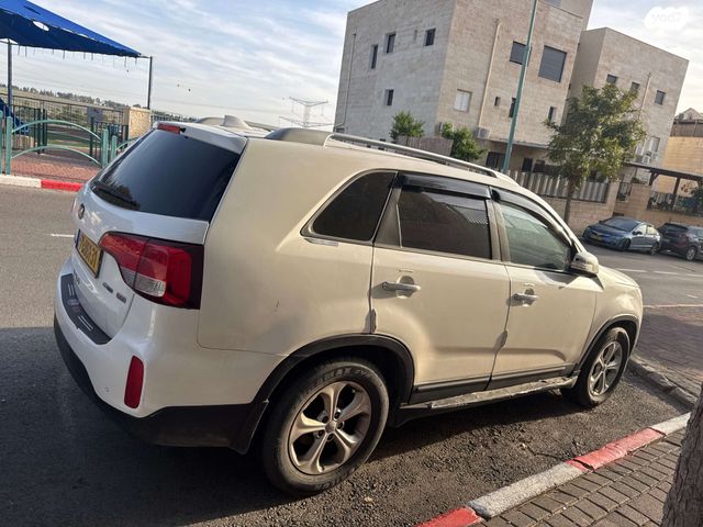 מודעת רכב קיה סורנטו