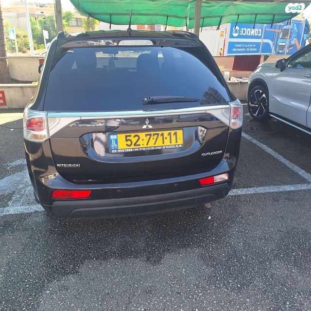 מיצובישי אאוטלנדר