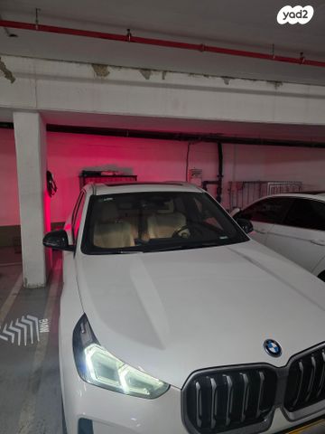 מודעת רכב ב מ וו IX1