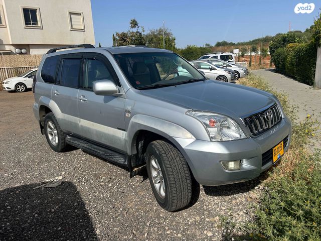 טויוטה לנד קרוזר