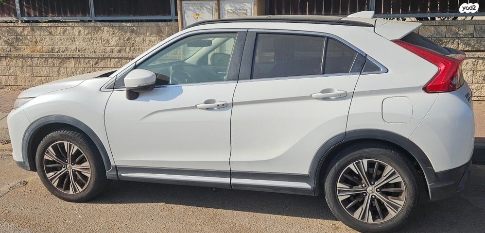 מודעת רכב מיצובישי אקליפס קרוס