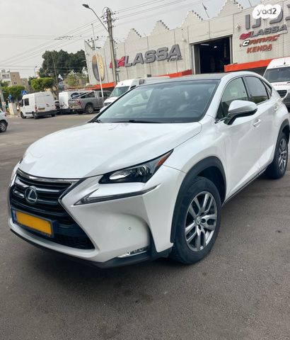 מודעת רכב לקסוס NX