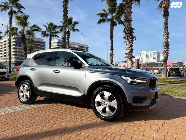 מודעת רכב וולוו XC40