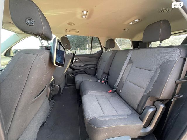 שברולט טראוורס