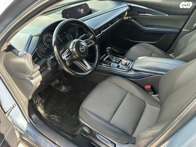 מאזדה CX-30